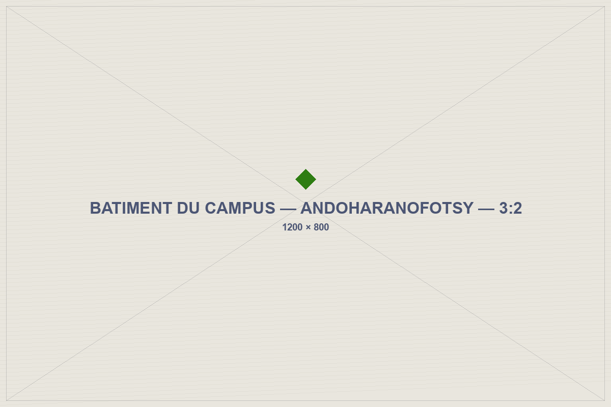 Bâtiment du campus à Andoharanofotsy — photo paysage 3:2, plan large de la façade.